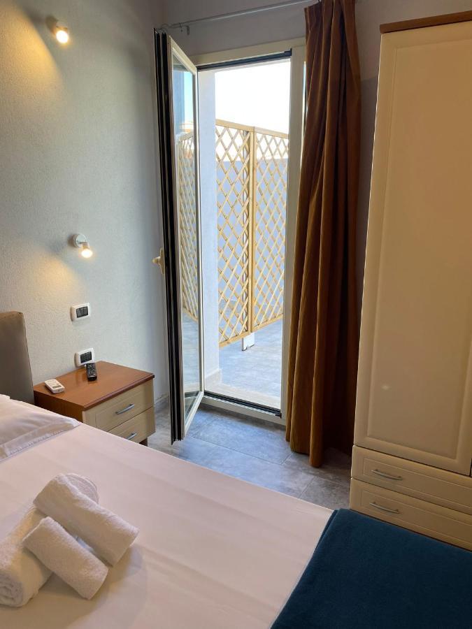Casa Camere Pistis 阿塞米尼 外观 照片